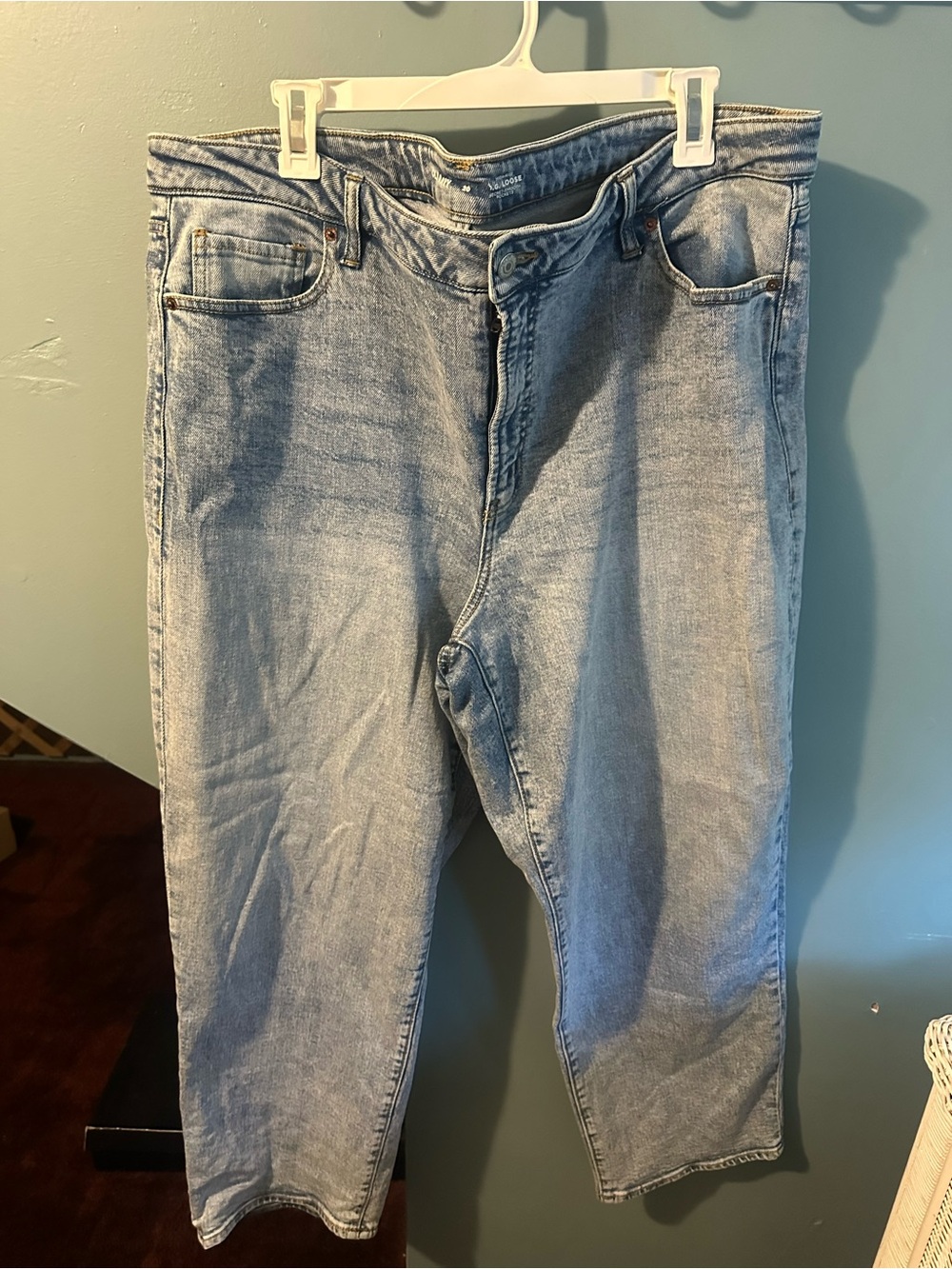 Old Navy Women’s Light Wash Straight Jeans